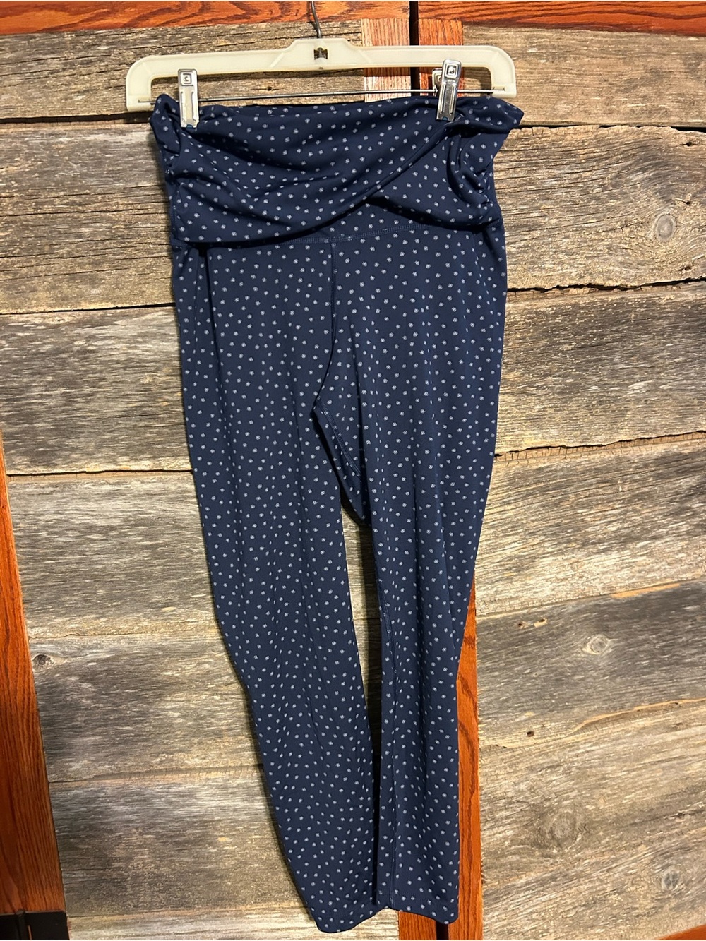 Nike Yoga Blue Dot Twist 7/8 Capri Pants Women's Size Medium